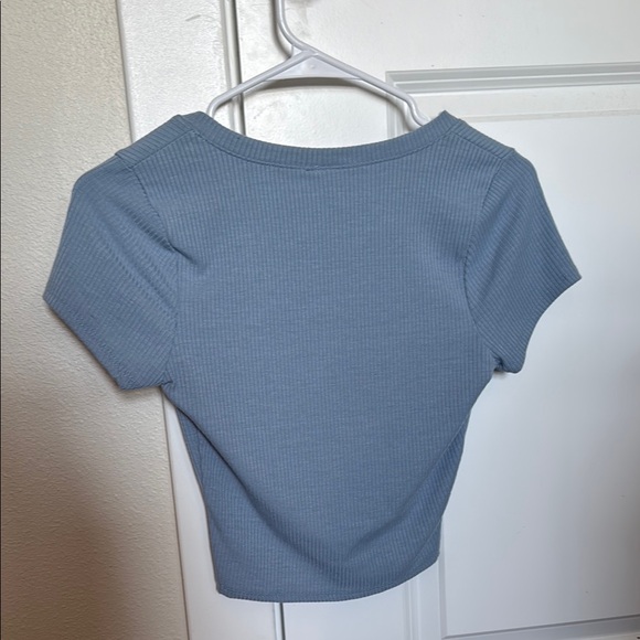 Stylish Blue V-Neck Ribbed Top - Picture 3 of 3